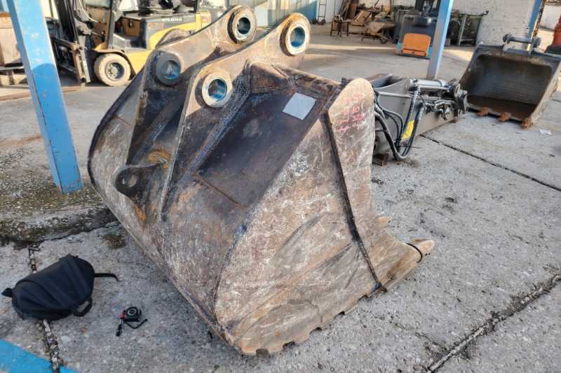 OmecoHub - Immagine KOMATSU PC240-8